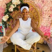 Djemilah Hassani spéciale de Kundalini Yoga